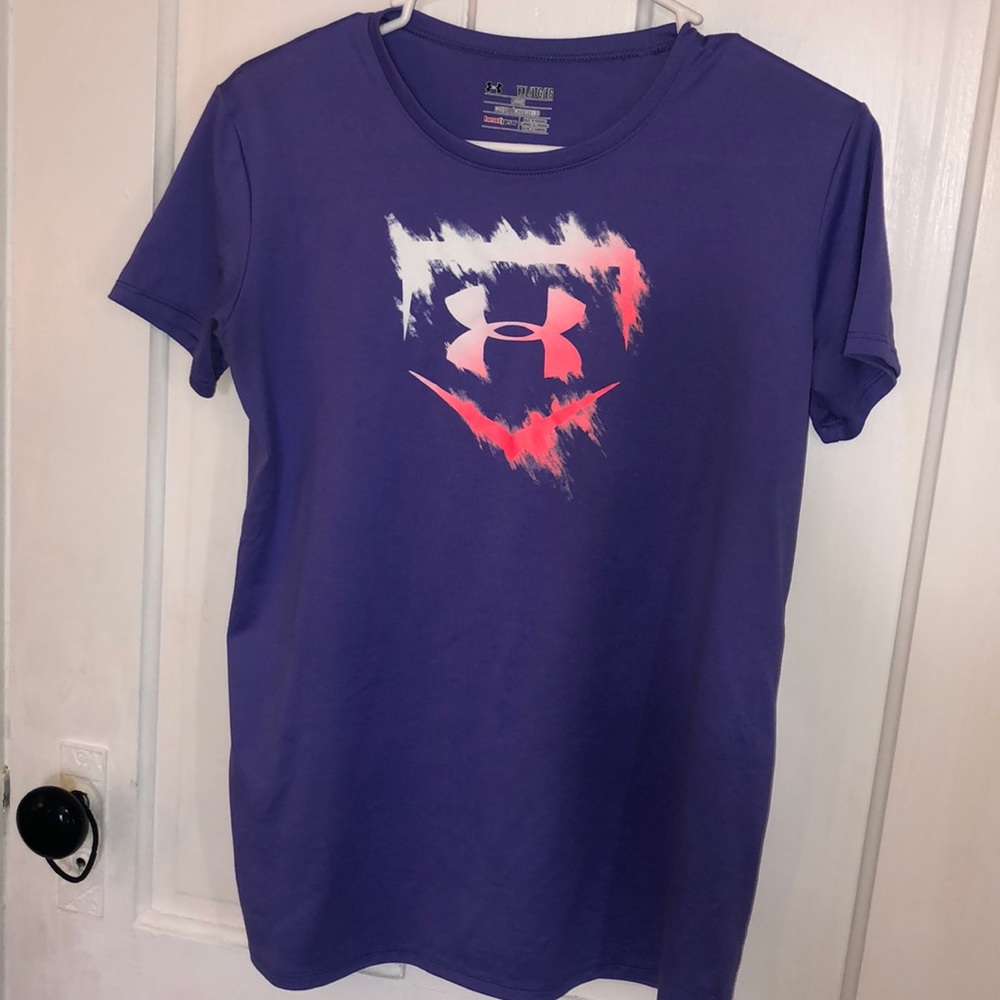 Under Armour Softball Shirt🥎